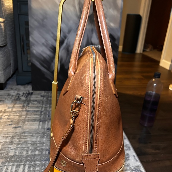 MCM “Alma”Leather Satchel -vintage - Picture 4 of 16